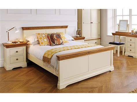 Cream Painted Bedroom Furniture